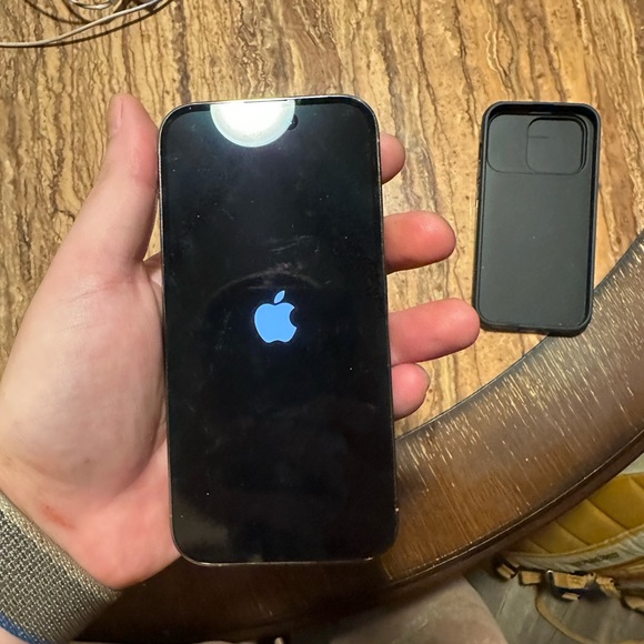 Apple iPhone 14 Pro - Picture 6 of 12